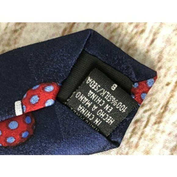 NWT American Greetings 100% Silk Neck Tie Novelty NeckTie‎ 2002 Santa Christmas - Picture 7 of 9